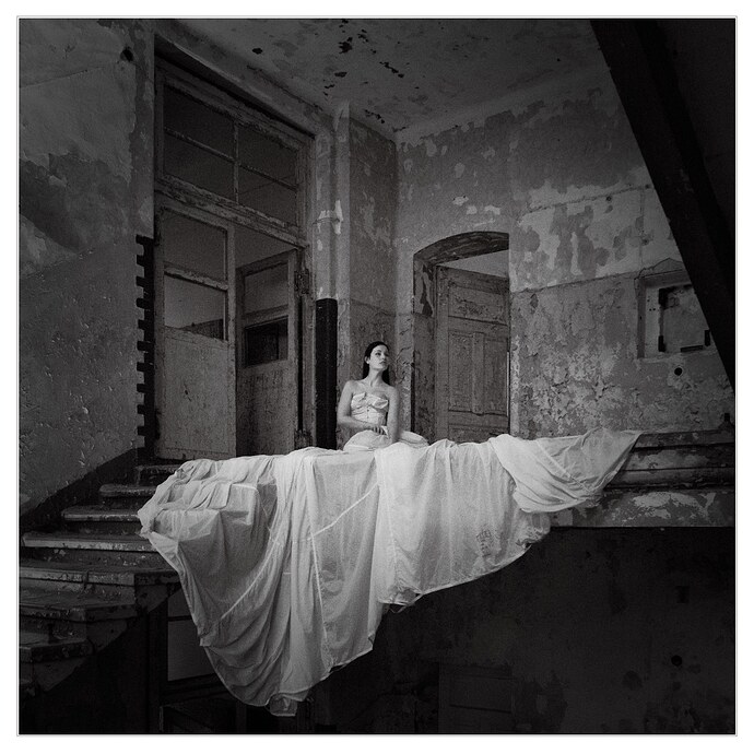 20251207_1515_7180_02