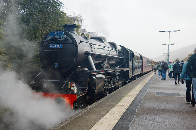 20251009_093445__DSF3424