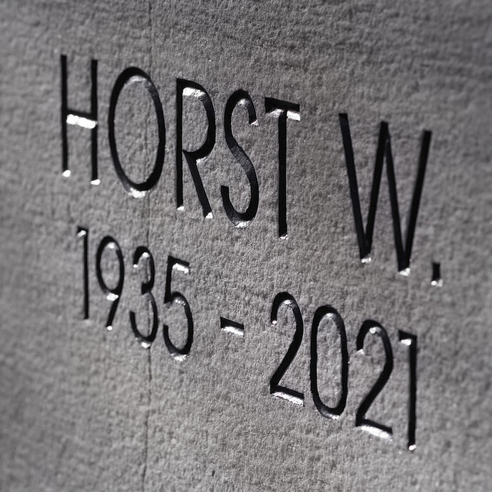 2025-11-02 13-15-45 E-M5MarkII 44128 - Köln Melaten