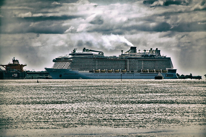 2025-04-06_10-37-45-GIMP FakeHDR (Jpegli)