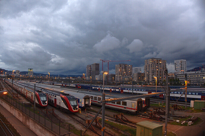 2024-10-03-18-12-04-P1050786_1