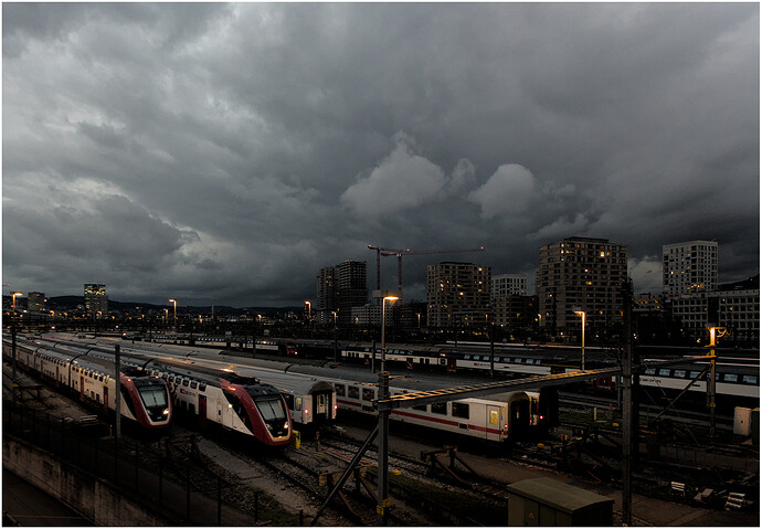 2024-10-03-18-12-04-P1050786