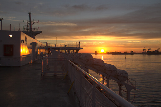 IMG_3129-sunset-on-ferry-2-websafe-perceptual-V1-SN-sRGB