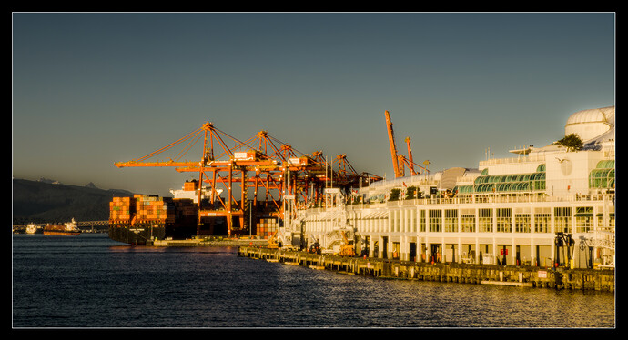 20250608_Walk-Vancouver-Dock_1_Klein_02