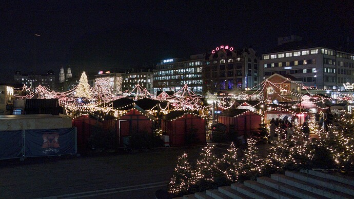 2025-12-16-18-01-18-P1080647