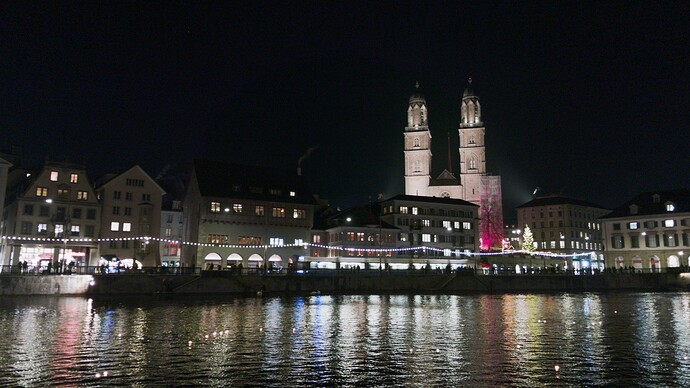 2025-12-18-18-37-04-P1090068