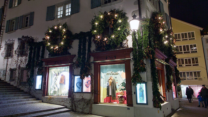 2023-12-16_18-39-28_P1020910