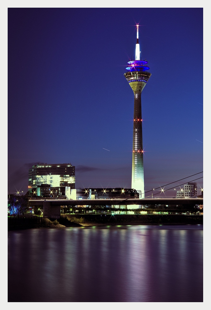 20180926_DDorf_8397_Rheinturm_Langzeit