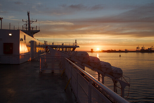 IMG_3129-sunset-on-ferry-playraw