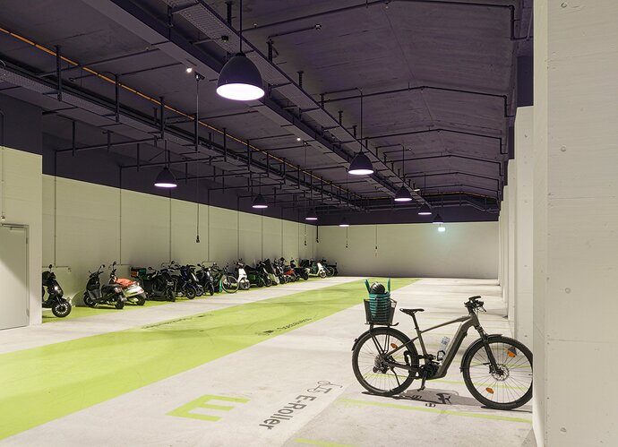 PXL_20251223_155151339.NIGHT