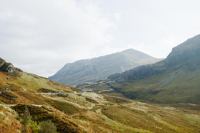 20251009_130000__DSF3561