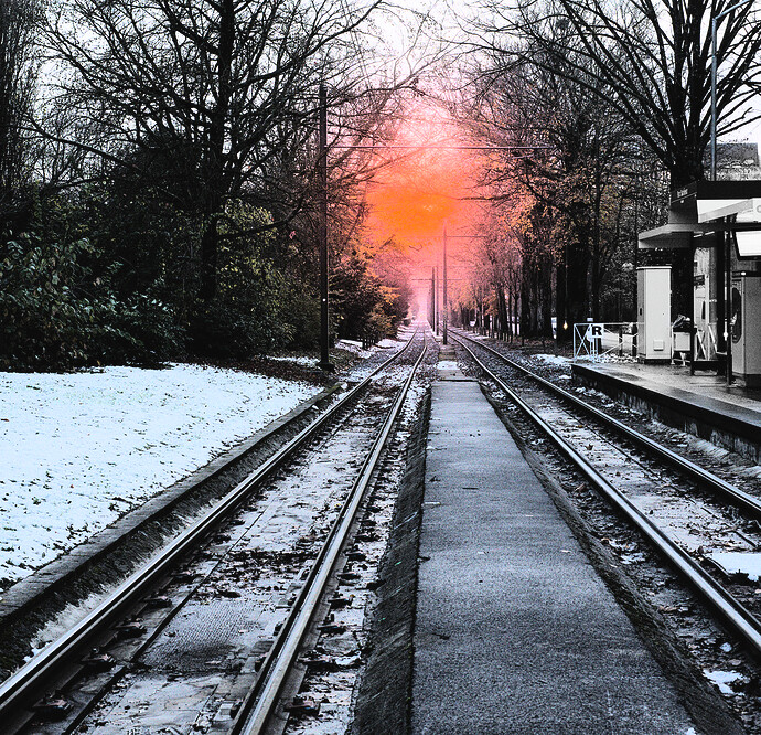 A7C01725-train-tracks