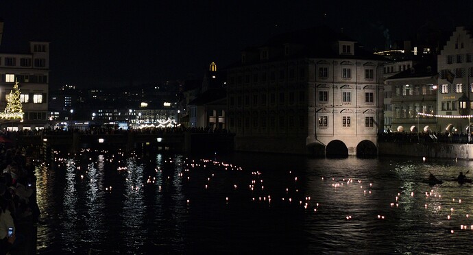 2025-12-18-18-22-44-P1080944