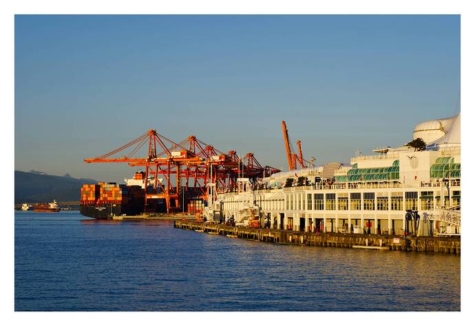 20250608_Walk-Vancouver-Dock_PlayRAW