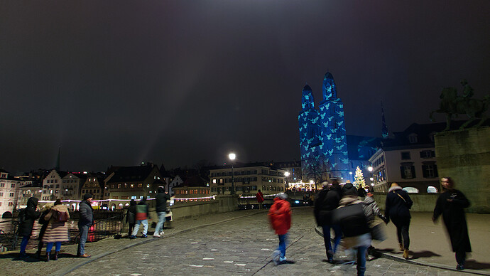 2023-12-16_19-16-46_P1020941