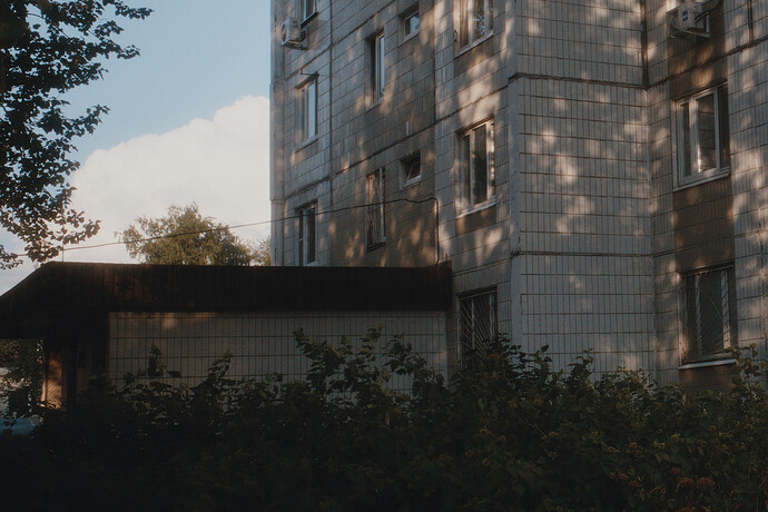 R0022881