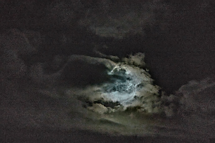 2024-12-16-18-57-36-P1060141_art_gimp_gmic_edit_without_moon