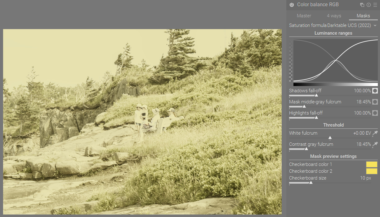 Is the checkerboard pattern the best way to show masks in color balance ...